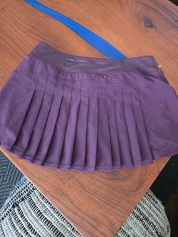 Crz yoga mini skort size medium burgandy
