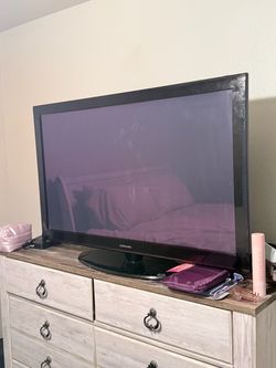 Samsung 50” Flat Screen TV