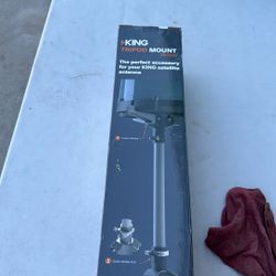 King RV Tripod Mount