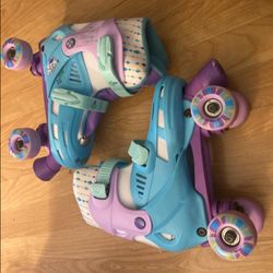 Rollerblades adjustable size 1-4, fit shoe size 1, 2, 3, 4
