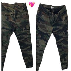 New Short Baby Boys Size 9-12 months 💖💖FF