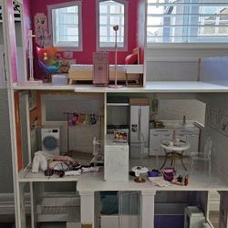 Rainbow High Dollhouse and Beach Lounge set