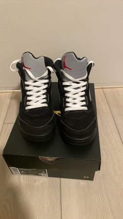Jordan retro 5 size 2y