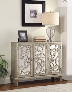 Bailea ✨Accent console table with 3 mirror doors 💎
