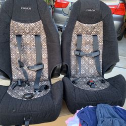 2 Car seats 