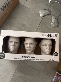 Michael Meyers Halloween musical yard stakes