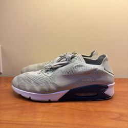 Men’s Size 13 Nike Air max 