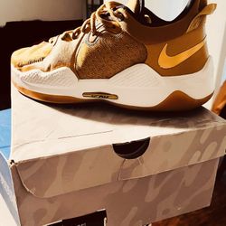 Nike PG 5 “Wheat / Metallic Gold Grain” – Men’s Sizes 11.5 & 13 W.