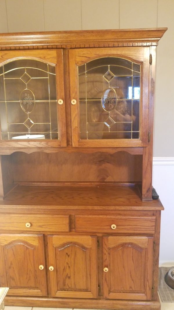 Hutch/china cabinet for Sale in West Palm Beach, FL - OfferUp