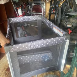  Play Pen
