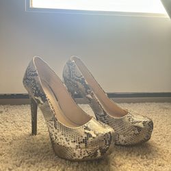 Chinese Laundry Heel Pump Snake Skin