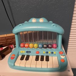 https://offerup.co/faYXKzQFnY?$deeplink_path=/redirect/ Toy Piano For Kids And Toddlers