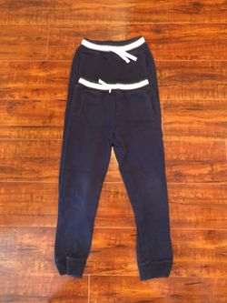 Carters boys sweat pants size: 7 and 8