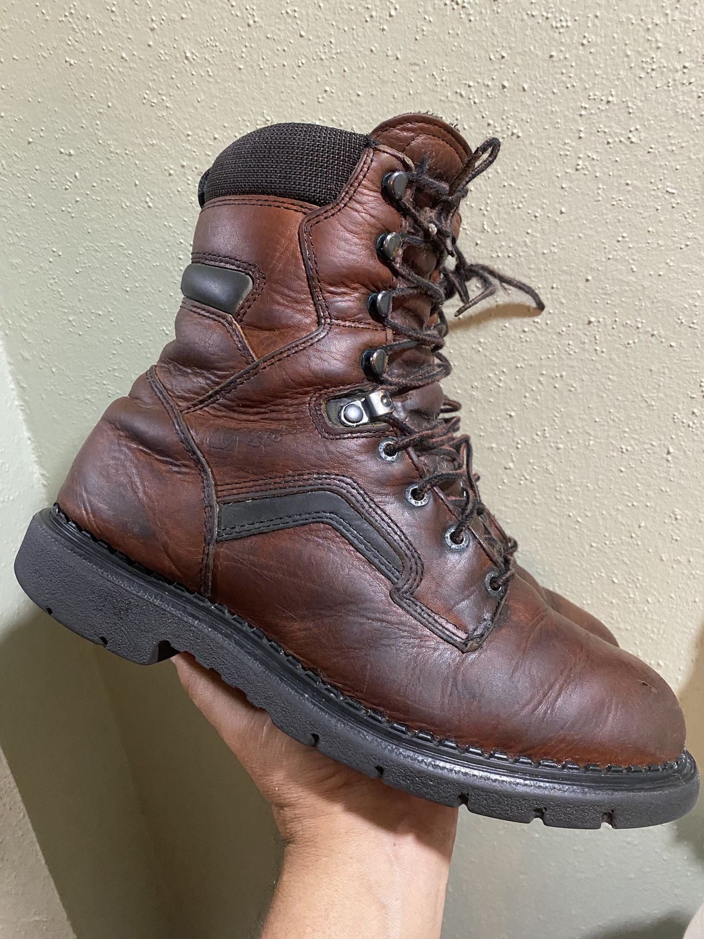 Red Wing 938 EH Lace Up Work boots *Not steel toe * size 10 EE