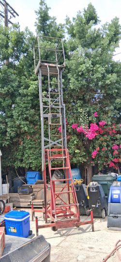 Tall Mobile Scaffold Tower with Platform