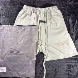 SW22 Light Green Essential Sweatshorts