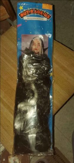 Outrage- US Gothic Vampire Masquerade Wig /New