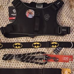 Dog Jackets / Leashes 