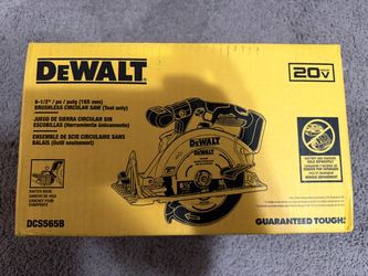 Dewalt 20V MAX Cordless Brushless 6-1/2 in. Sidewinder Style Circular Saw (Tool Only)