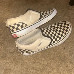 Checkered vans 