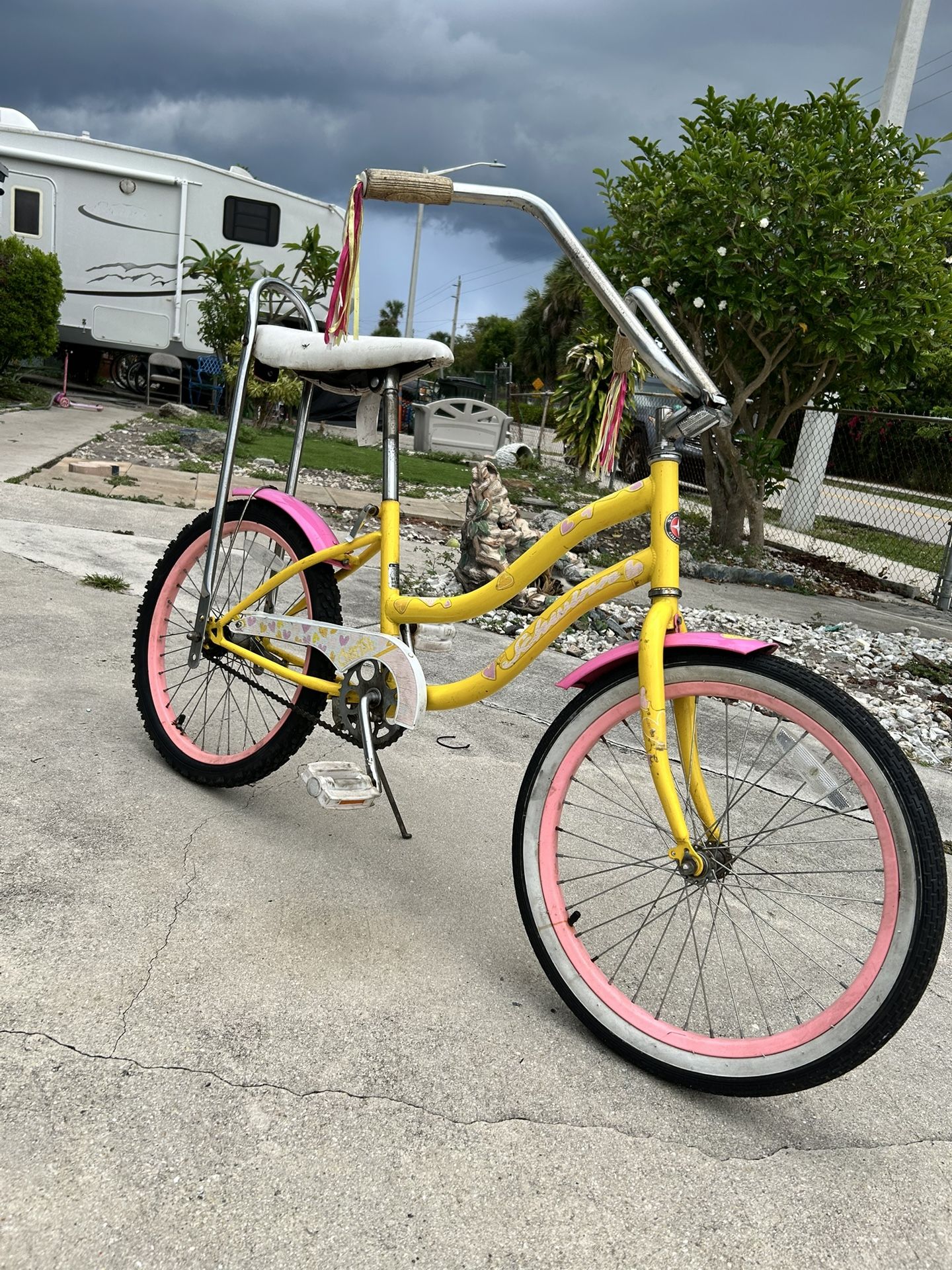 Schwinn Girls 20” Vintage CHERISH Ape Bars/Banana Seat