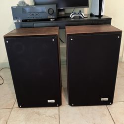Zenith Allegro 4000 Vintage Wood Grain Home Stereo Speakers. 