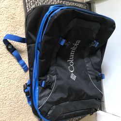 Columbia Roller Bag Suitcase: Interior 12”x12”x20