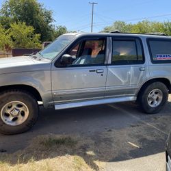 1996 Ford Explorer
