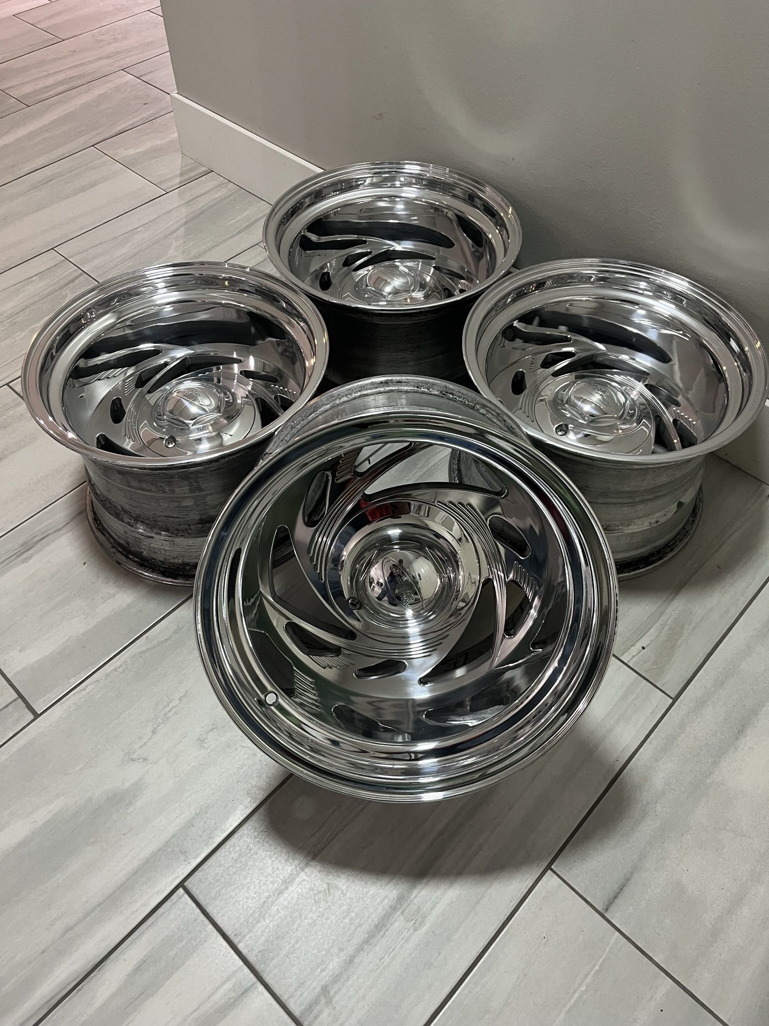 15x10 Eagle Alloy with Center Caps 5x5 & 5x5.5 Lug Pattern