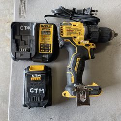 20v Dewalt Drill Battery And Charger