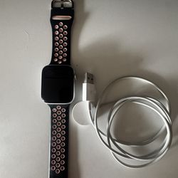 Apple Watch - series 5