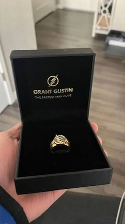 Grant Gustin Autographed Flash Ring With Certificate Of Authenticity | Size 10.