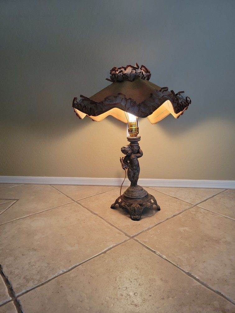 Antique Cherub Table Lamp