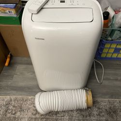 Restored Toshiba 8,000 BTU 115-Volt Portable Air Conditioner 
