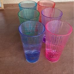 7” Heavy Duty Plastic Cups 