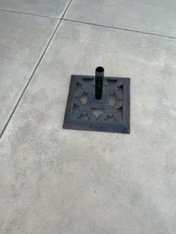 Cast iron paseo umbrella stand