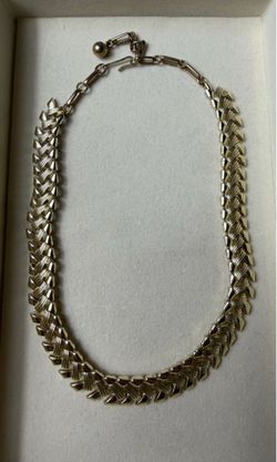 Vintage Coro necklace