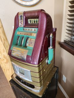 Vintage Slot Machine
