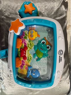 Baby einstein aquarium crib toy