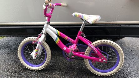 14 inch care bear bike for Sale in Methuen NH OfferUp
