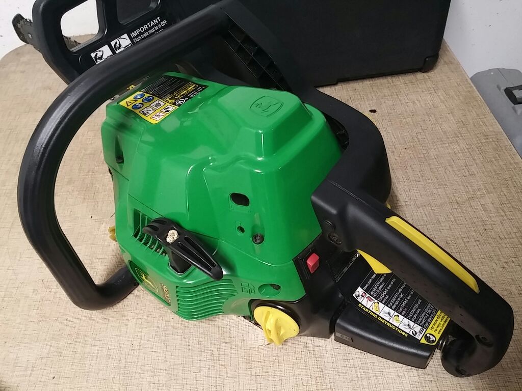 JOHN DEERE J3816 Chainsaw 16” Bar for Sale in Norwalk, CT OfferUp