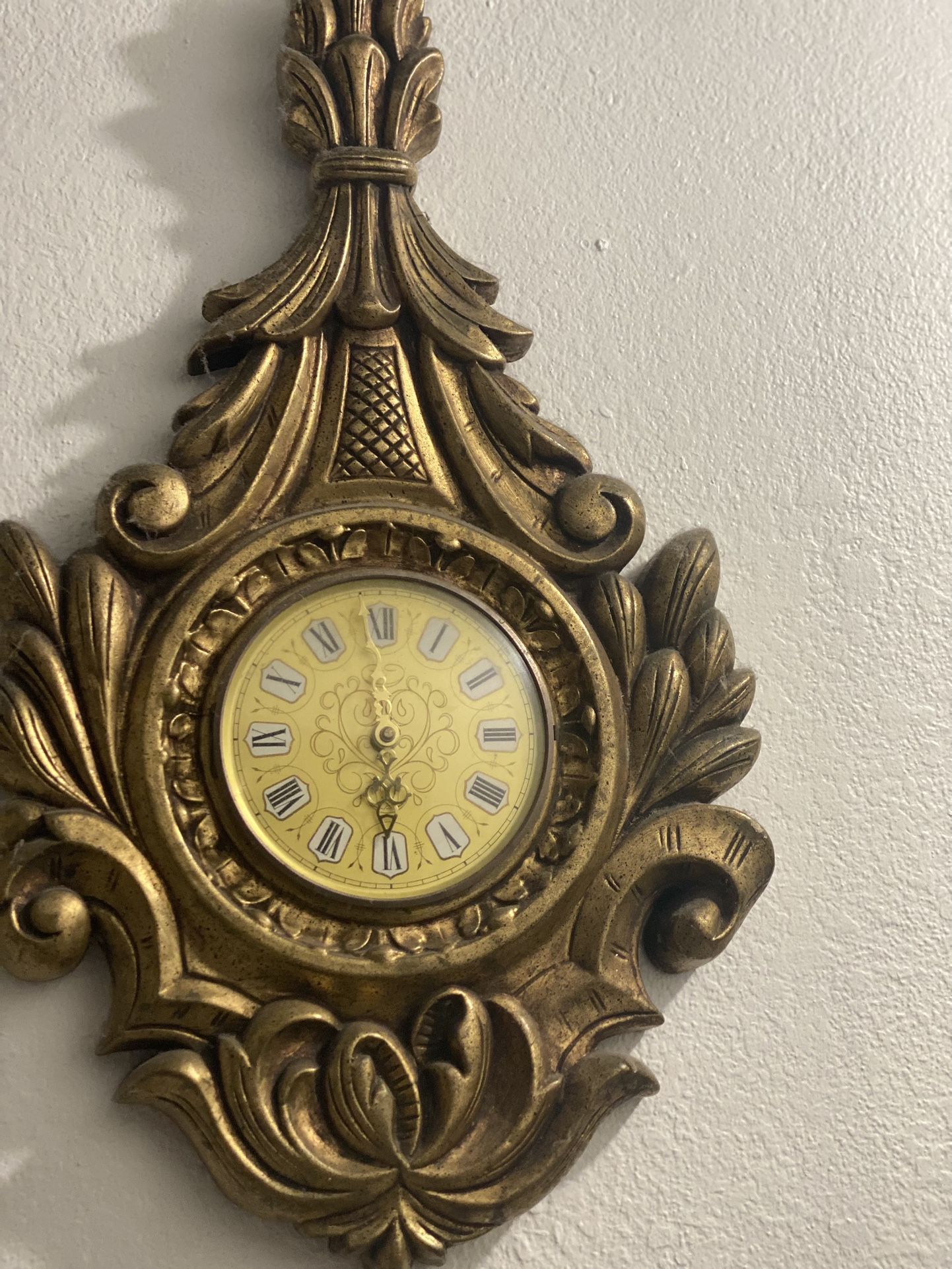 Beautiful👑👑Antique Vase 🏺(metal)(BIG👑And Antique clock)BIG