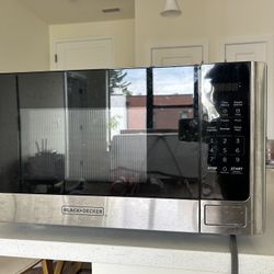 Microwave 0.9 cu ft.