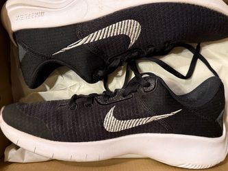 Nike Women’s Flex Experience Run 11 Next Nature – Size 8