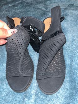 Woman’s shoes