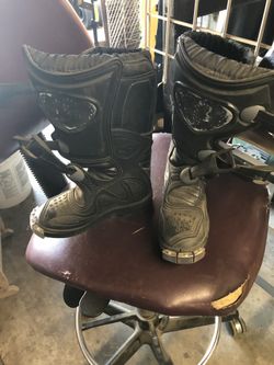 Thor dirt bike boots size 11 for kids