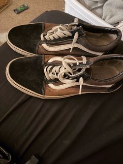 Men’s Black Vans Size 11