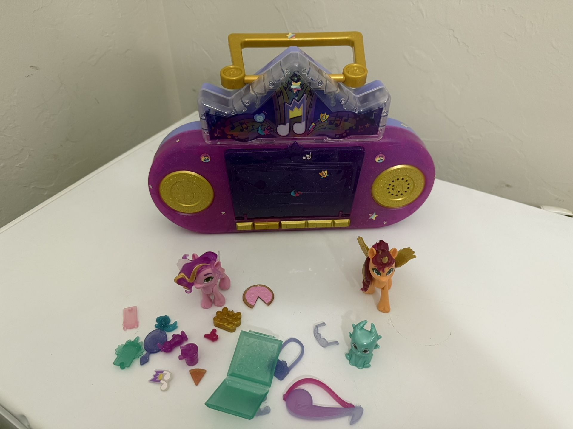 My Little Pony Toys: Musical Mane Melody Doll Playset!