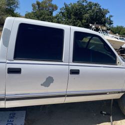 98 Chevy Truck For Parts 