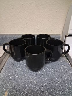 Coffee/tea cups Pickup 2-11 Pm Rainbow/charleston Cash Only Read Description